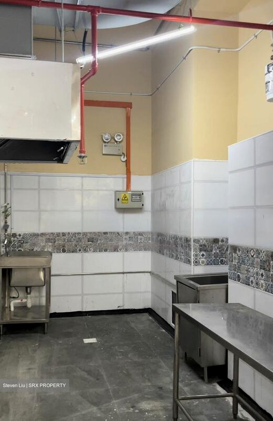 Space 21 (D14), Retail #473792771